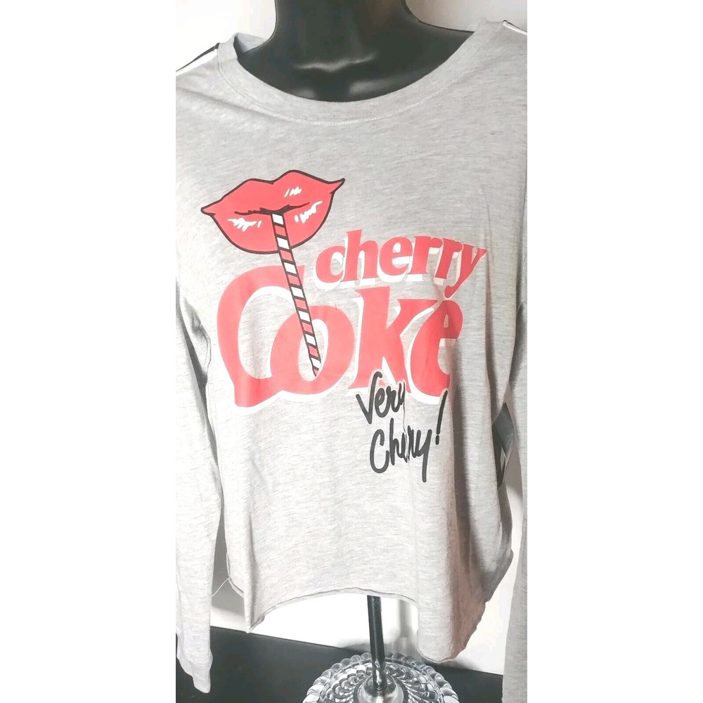 JUNIORS SIZE MEDIUM NWT'S LS‎ GRAY LOVE TRIBE CHERRY COKE CROP TOP Short shirt
